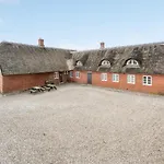 Twelve-bedroom In Ulfborg