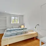 Twelve-bedroom In *