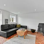 Twelve-bedroom In Casa vacanze *