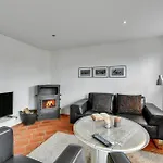 Twelve-bedroom In Casa vacanze *
