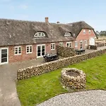Casa vacanze Twelve-bedroom In Ulfborg