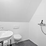 Twelve-bedroom In Casa vacanze *