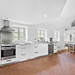 Twelve-bedroom In Ulfborg