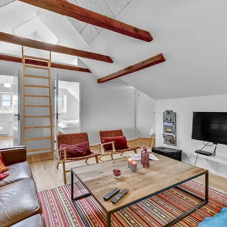 Twelve-Bedroom Accommodation In Ulfborg Ulfborg