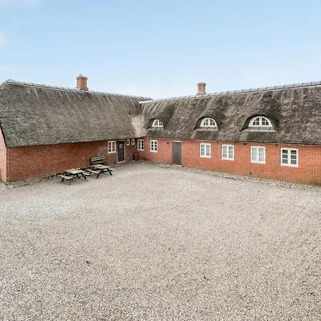Twelve-Bedroom Accommodation In Ulfborg Ulfborg