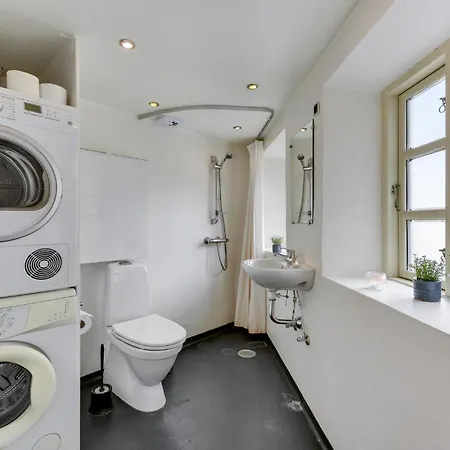 Twelve-Bedroom Accommodation In Ulfborg Tatil Evi Ulfborg