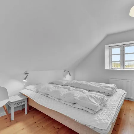 Twelve-Bedroom Accommodation In Ulfborg Tatil Evi