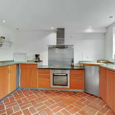 Twelve-Bedroom Accommodation In Ulfborg Tatil Evi Ulfborg