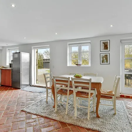 Twelve-Bedroom Accommodation In Ulfborg Tatil Evi *