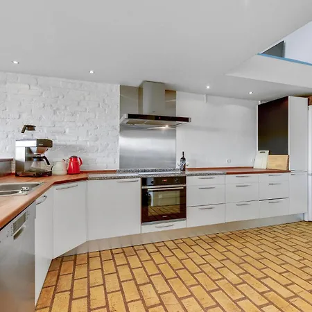 Twelve-Bedroom Accommodation In Ulfborg Tatil Evi